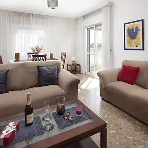 Apartamento Piso Espacioso Y Luminoso En Torrox-costa, Torrox
